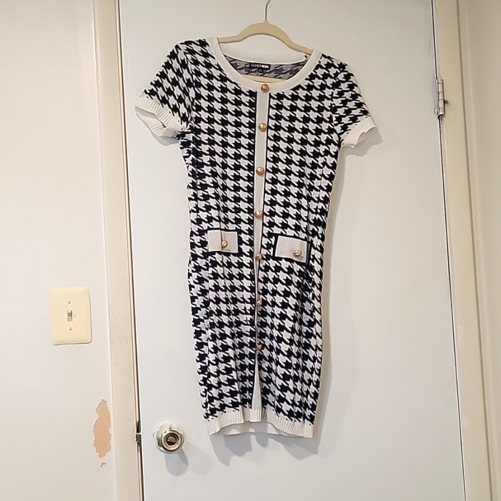 Houndtooth pattern dress
